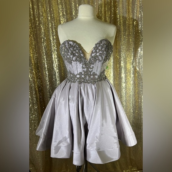 COPY - Terani couture gown with crystals - Picture 1 of 7